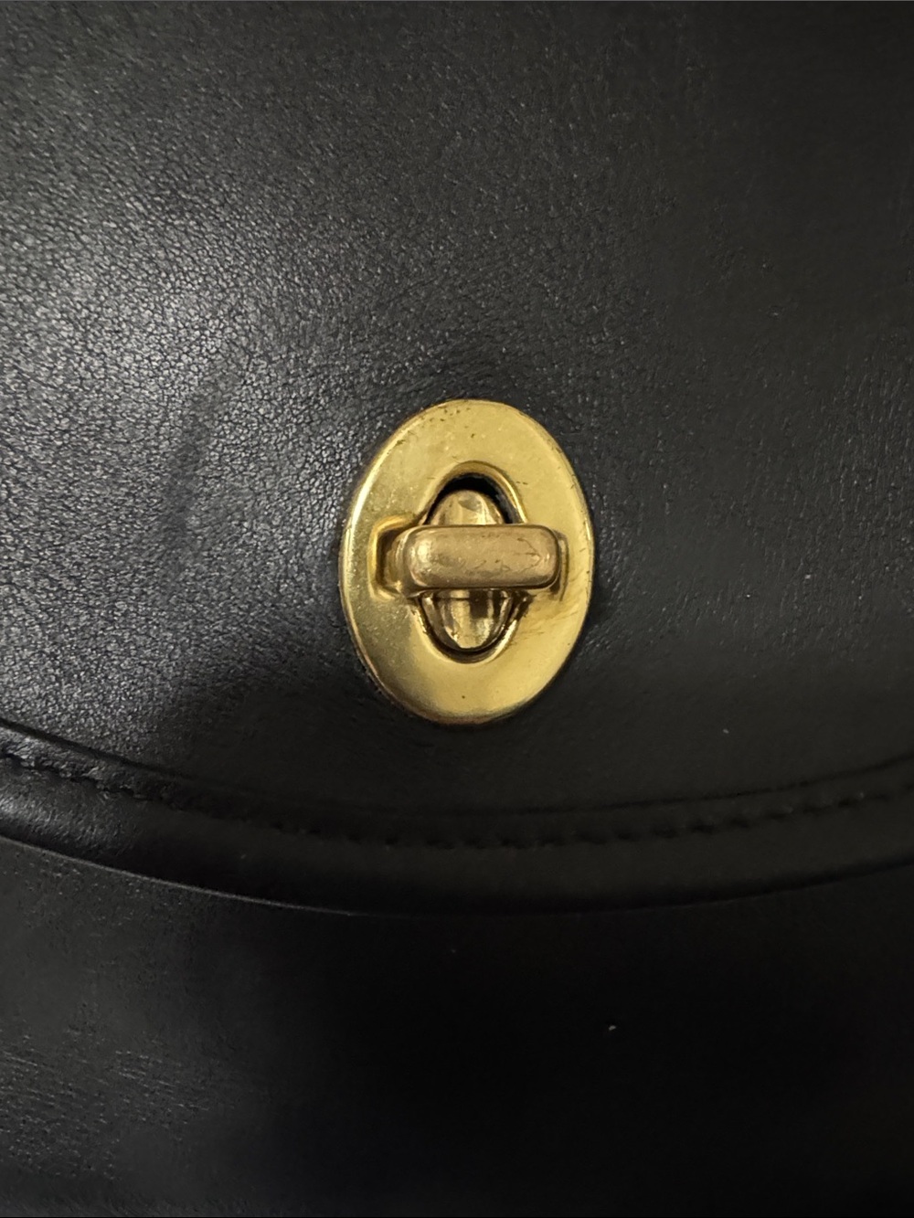 Vintage Regina Coach Bag Black Leather Top-Handle Crossbody with Gold Turnlock - Picture 11 of 12